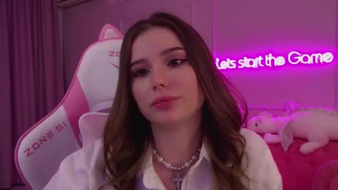 Diana online show from March 2025 01:05:01 AM