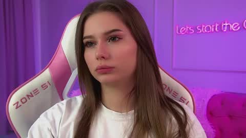 Diana online show from June 2026 06:27:01 AM