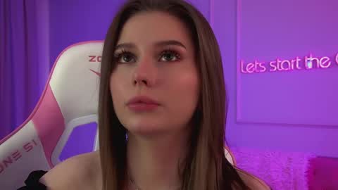 Diana online show from June 2026 06:25:02 PM
