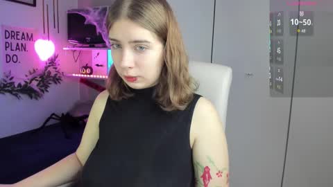 Diana online show from November 2025 09:59:01 PM