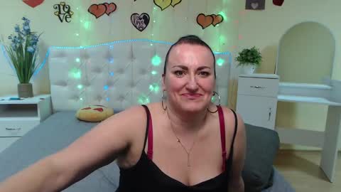 Snapshot of dianamgg chatting on March 2025 10:05:02 AM Diana online show from March 2025 10:05:02 AM
