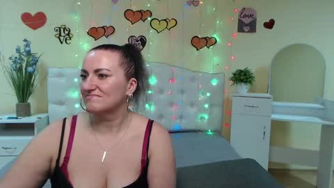 Snapshot of dianamgg chatting on March 2025 01:08:01 PM Diana online show from March 2025 01:08:01 PM