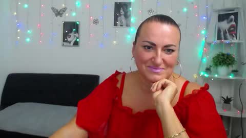 Snapshot of dianamgg chatting on October 2025 05:57:02 AM Diana online show from October 2025 05:57:02 AM