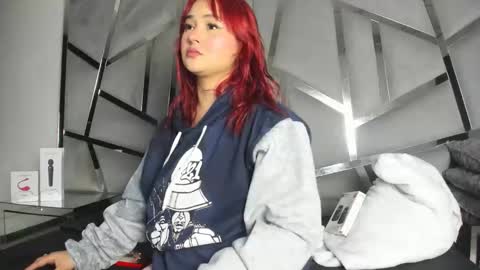 dianarous online show from December 2025 02:42:02 AM