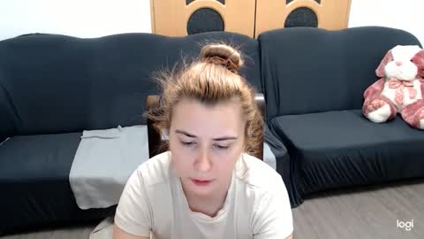 Snapshot of dianasmiey7 chatting on January 2025 10:01:01 PM dianasmiey7 online show from January 2025 10:01:01 PM