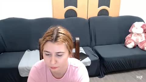 Snapshot of dianasmiey7 chatting on January 2025 09:51:02 PM dianasmiey7 online show from January 2025 09:51:02 PM