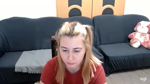 Snapshot of dianasmiey7 chatting on March 2025 07:54:02 PM dianasmiey7 online show from March 2025 07:54:02 PM