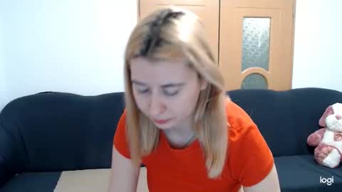 Snapshot of dianasmiey7 chatting on March 2025 09:40:02 AM dianasmiey7 online show from March 2025 09:40:02 AM