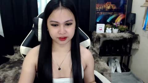 Snapshot of diane_intownx chatting on February 2025 01:55:01 AM Diane online show from February 2025 01:55:01 AM
