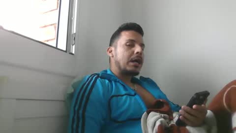 Snapshot of diangohetero21cm chatting on February 2025 03:30:01 PM diangohetero21cm online show from February 2025 03:30:01 PM