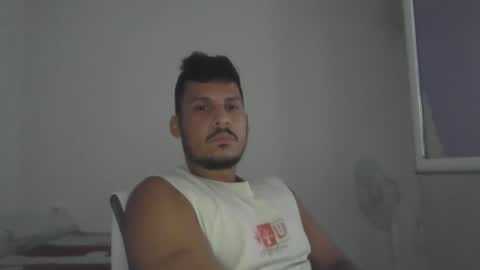 Snapshot of diangohetero21cm chatting on October 2025 04:20:02 PM diangohetero21cm online show from October 2025 04:20:02 PM