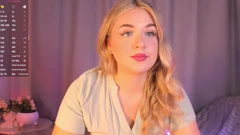 Snapshot of diannedibartolo chatting on September 2025 06:10:02 PM diannedibartolo online show from September 2025 06:10:02 PM