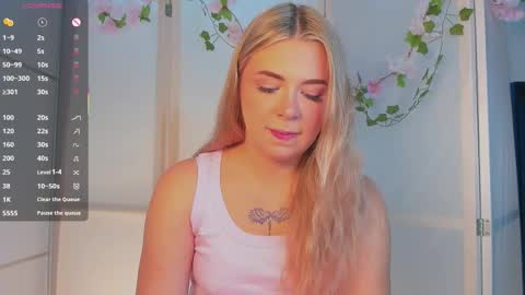 Snapshot of diannedibartolo chatting on September 2025 07:08:01 PM diannedibartolo online show from September 2025 07:08:01 PM