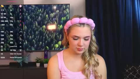 Snapshot of diannedibartolo chatting on October 2025 08:06:02 PM diannedibartolo online show from October 2025 08:06:02 PM