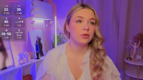 Snapshot of diannedibartolo chatting on October 2025 07:34:02 PM diannedibartolo online show from October 2025 07:34:02 PM