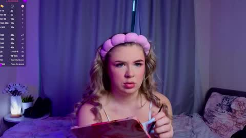 Snapshot of diannedibartolo chatting on December 2025 06:08:02 AM diannedibartolo online show from December 2025 06:08:02 AM