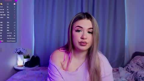 Snapshot of diannedibartolo chatting on December 2025 06:12:02 AM diannedibartolo online show from December 2025 06:12:02 AM