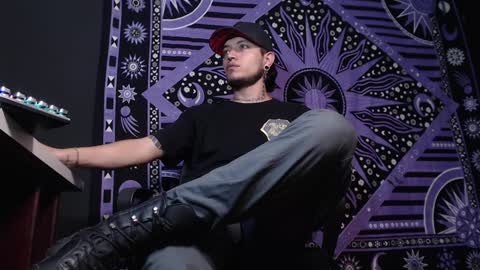 DICAPRIO online show from January 2025 10:12:01 PM