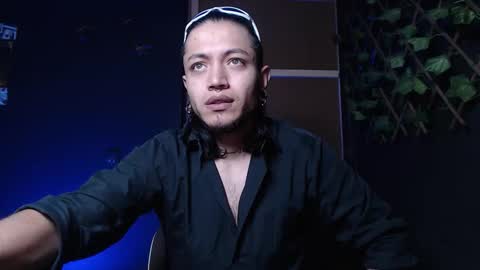 DICAPRIO online show from October 2025 01:07:02 PM