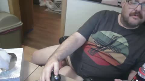 Snapshot of diche1134 chatting on March 2025 11:05:01 AM Running Bear online show from March 2025 11:05:01 AM