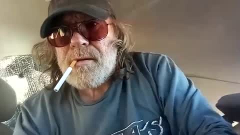 Snapshot of dickbowen64 chatting on January 2025 05:24:01 PM Dickbowen online show from January 2025 05:24:01 PM