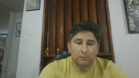 dickeduardo online show from May 2026 01:33:01 AM