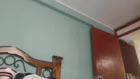 dickeduardo online show from May 2026 06:49:02 PM