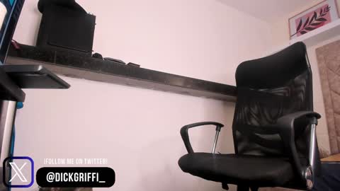 Snapshot of dickgriffith chatting on December 2024 02:35:02 PM Dick Griffith online show from December 2024 02:35:02 PM