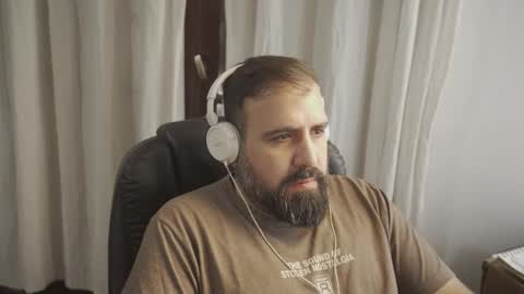 Snapshot of dicristalino chatting on May 2026 03:06:02 PM Cristian Dipolino online show from May 2026 03:06:02 PM
