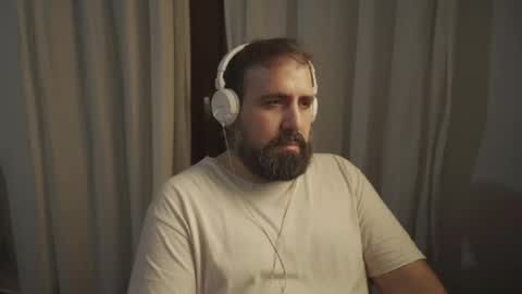 Snapshot of dicristalino chatting on June 2026 09:17:01 PM Cristian Dipolino online show from June 2026 09:17:01 PM