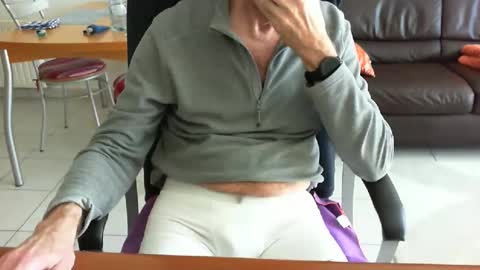 didonc from france..... online show from April 2026 07:13:02 AM