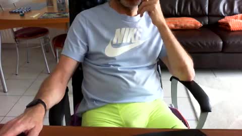 didonc from france..... online show from June 2026 08:13:02 AM