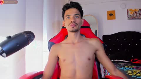 Diego lat online show from December 2024 07:04:02 PM