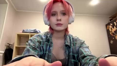 Lilit online show from June 2026 09:28:02 PM