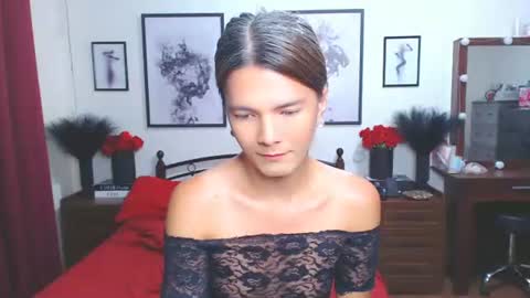 Dennesse online show from October 2025 12:53:01 AM