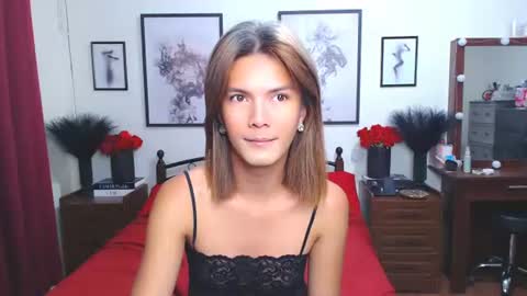 Dennesse online show from October 2025 01:21:01 PM