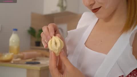 Snapshot of dietmountaindew_ chatting on October 2025 08:29:02 PM Sophie online show from October 2025 08:29:02 PM