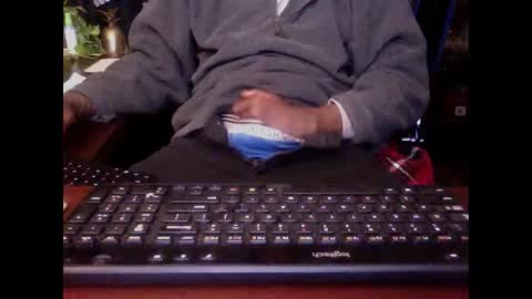 Snapshot of digitalpimpn chatting on December 2024 11:27:02 PM The Digital Pimp.... online show from December 2024 11:27:02 PM