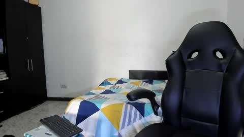 Snapshot of diiego_xxx chatting on April 2026 05:47:02 PM diiego_xxx online show from April 2026 05:47:02 PM
