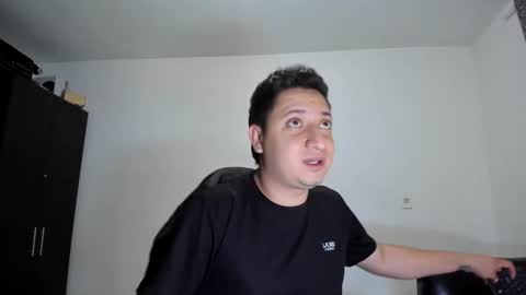 Snapshot of diiego_xxx chatting on April 2026 04:50:02 PM diiego_xxx online show from April 2026 04:50:02 PM