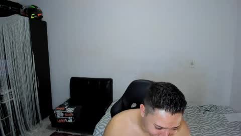 Snapshot of diiego_xxx chatting on May 2026 06:27:01 PM diiego_xxx online show from May 2026 06:27:01 PM