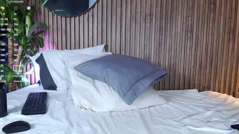 DilanJonnes online show from December 2024 01:10:02 AM