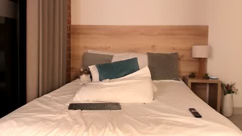 Dilarahkesh  online show from January 2025 05:03:02 AM