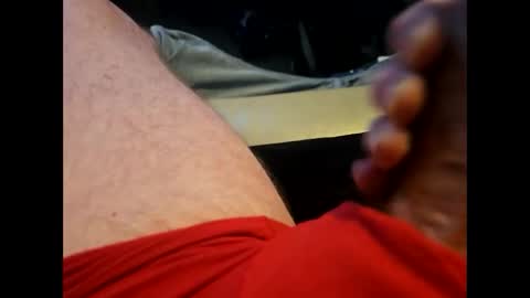 Snapshot of dilf232323 chatting on December 2024 10:33:02 AM Dilf online show from December 2024 10:33:02 AM