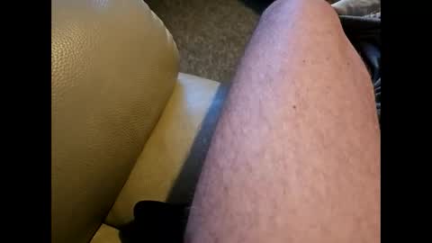 Snapshot of dilf232323 chatting on October 2025 07:07:02 AM Dilf online show from October 2025 07:07:02 AM