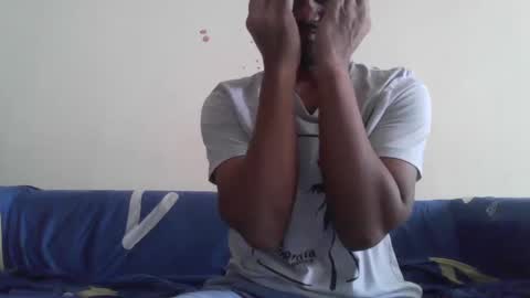 dilip_09 online show from January 2025 01:50:01 AM