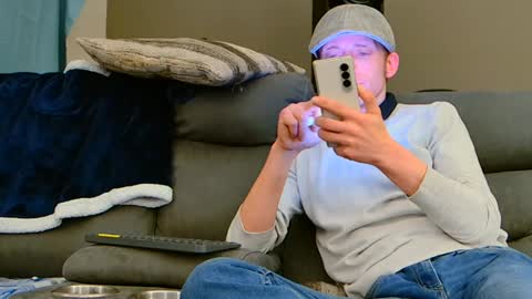 Snapshot of dilldough405 chatting on December 2024 01:23:02 PM Dilldough405 online show from December 2024 01:23:02 PM