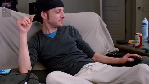 Snapshot of dilldough405 chatting on December 2024 11:38:02 AM Dilldough405 online show from December 2024 11:38:02 AM