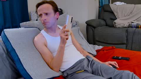 Snapshot of dilldough405 chatting on January 2025 02:18:01 AM Dilldough405 online show from January 2025 02:18:01 AM