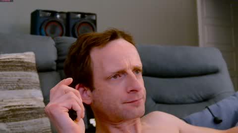 Snapshot of dilldough405 chatting on January 2025 10:02:01 PM Dilldough405 online show from January 2025 10:02:01 PM